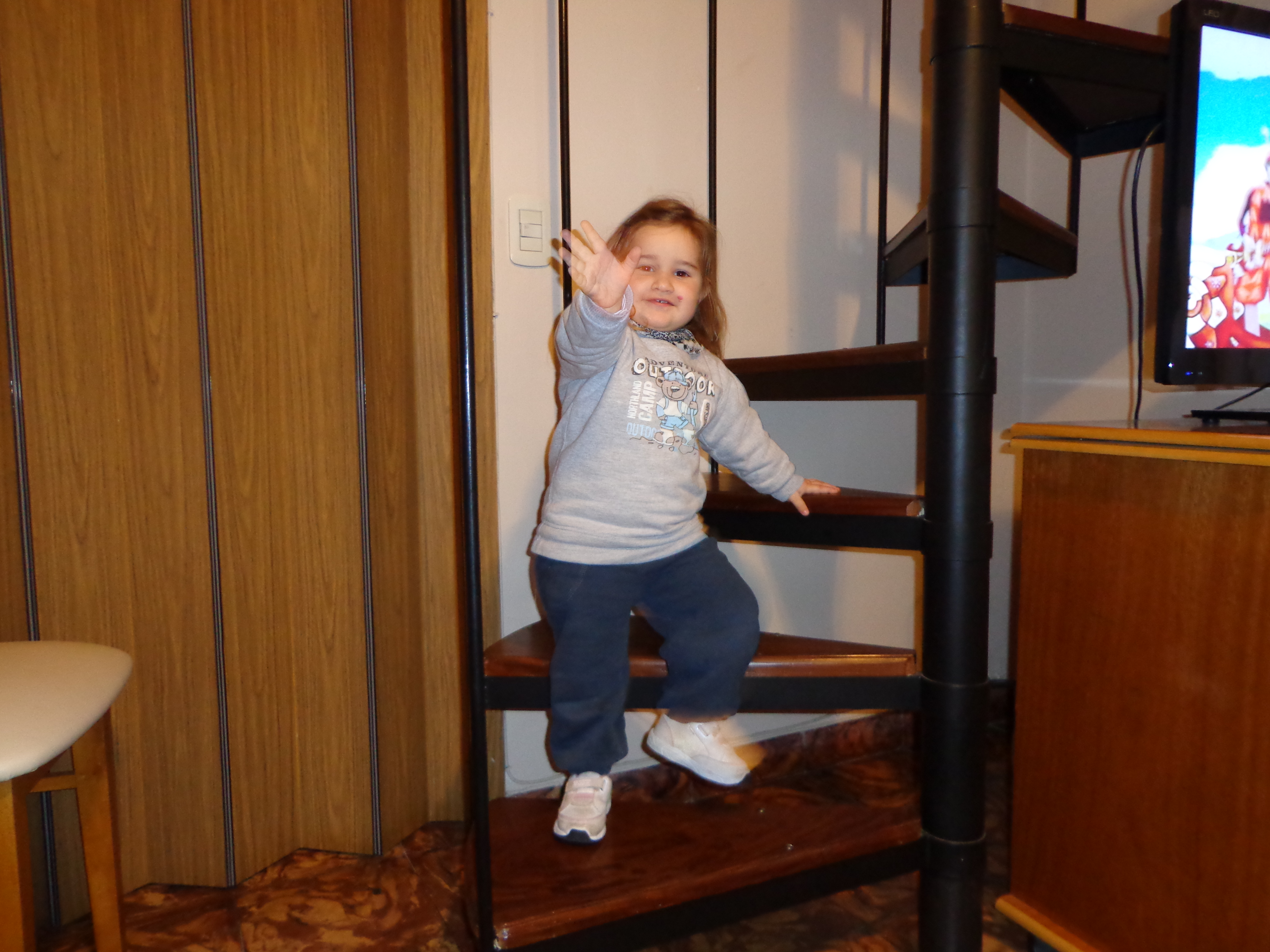 fotos/2012-12-25 - Iara en la casa de la abuela mirta/DSC00010.JPG